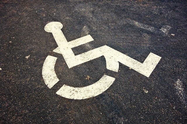 https://pixabay.com/photos/wheelchair-pictogram-invalid-3088991/